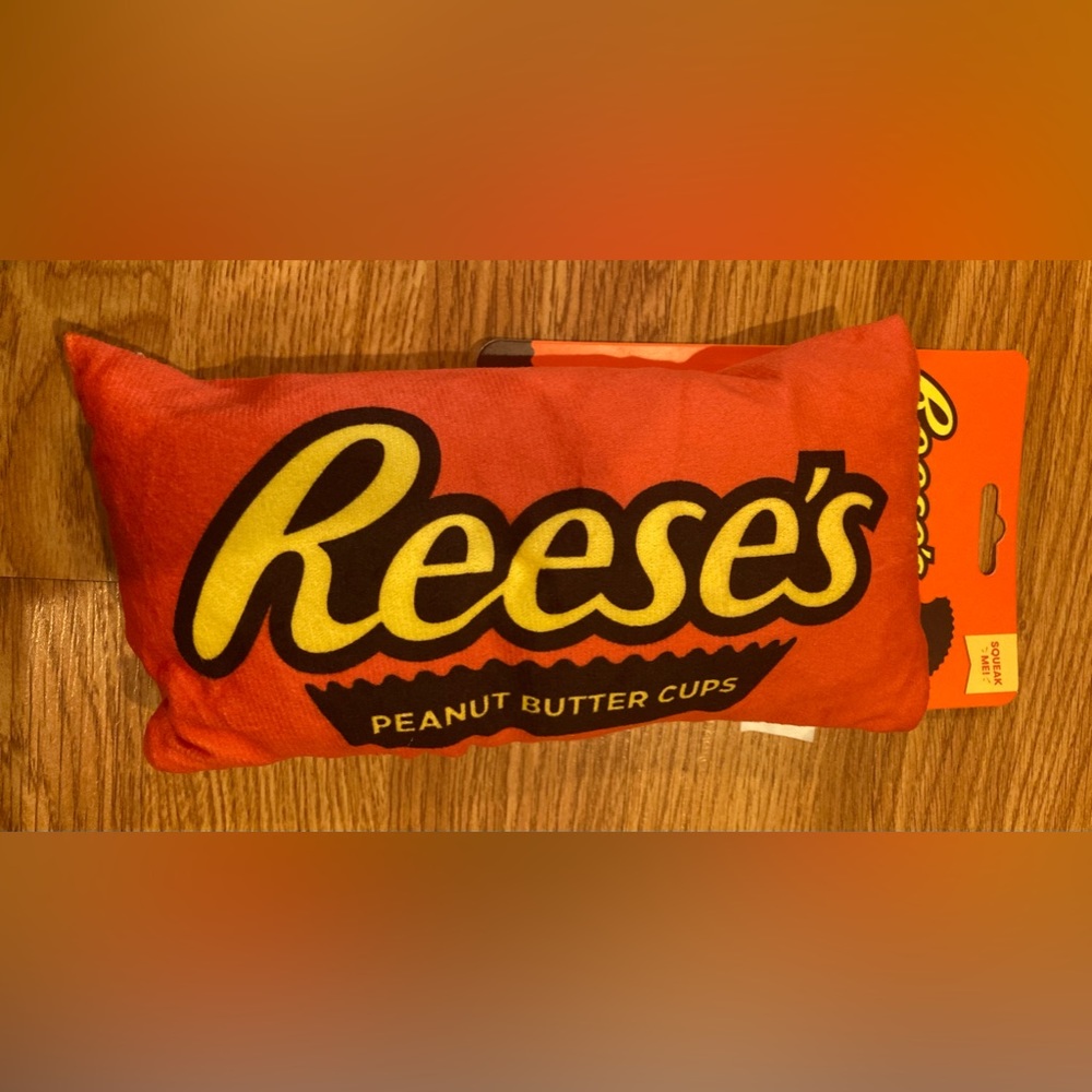 New Reeses Dog squeaky Toy - Picture 2 of 5